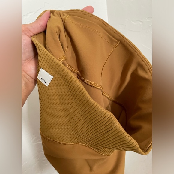 Vuori Rib studio legging in dark golden. Small. EUC. - Picture 8 of 15